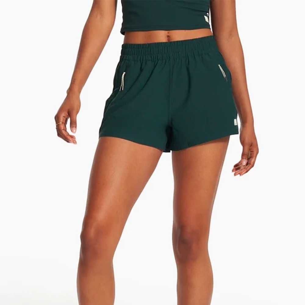Vuori Dash short- medium color grass